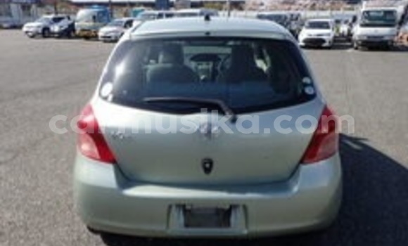 Nunua Ilio tumika Toyota Vitz Fedha Gari ndani ya Beitbridge nchini Matabeleland Kusini Nunua Ilio tumika Toyota Vitz Fedha Gari ndani ya Beitbridge nchini Matabeleland Kusini