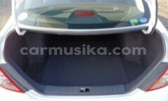 Acheter Occasion Voiture Nissan Latio Blanc à Beitbridge, Matabeleland South Acheter Occasion Voiture Nissan Latio Blanc à Beitbridge, Matabeleland South