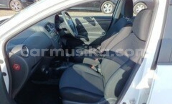 Acheter Occasion Voiture Nissan Latio Blanc à Beitbridge, Matabeleland South Acheter Occasion Voiture Nissan Latio Blanc à Beitbridge, Matabeleland South