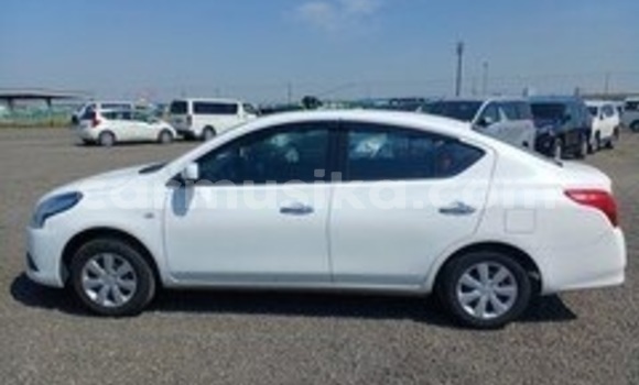 Acheter Occasion Voiture Nissan Latio Blanc à Beitbridge, Matabeleland South Acheter Occasion Voiture Nissan Latio Blanc à Beitbridge, Matabeleland South