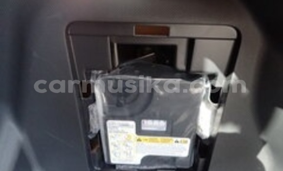 Acheter Occasion Voiture Toyota REVO CAB Z-EDITION Blanc à Beitbridge, Matabeleland South Acheter Occasion Voiture Toyota REVO CAB Z-EDITION Blanc à Beitbridge, Matabeleland South