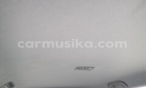 Acheter Occasion Voiture Toyota REVO CAB Z-EDITION Blanc à Beitbridge, Matabeleland South Acheter Occasion Voiture Toyota REVO CAB Z-EDITION Blanc à Beitbridge, Matabeleland South