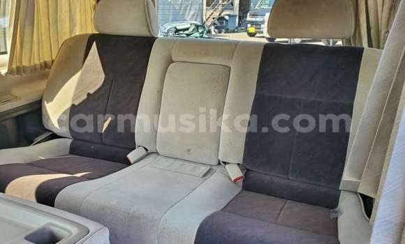 Acheter Occasion Voiture Toyota Granvia Autre à Beitbridge, Matabeleland South Acheter Occasion Voiture Toyota Granvia Autre à Beitbridge, Matabeleland South