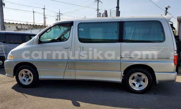 Acheter Occasion Voiture Toyota Granvia Autre à Beitbridge, Matabeleland South Acheter Occasion Voiture Toyota Granvia Autre à Beitbridge, Matabeleland South