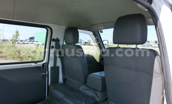 Acheter Neuf Voiture Mazda Bongo Blanc à Beitbridge, Matabeleland South Acheter Neuf Voiture Mazda Bongo Blanc à Beitbridge, Matabeleland South