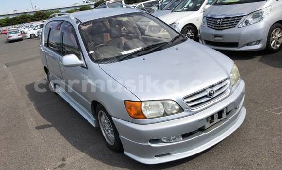 Buy Used Toyota Ipsum Silver Car in Beitbridge in Matabeleland South