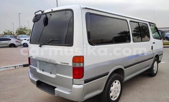 Nunua Ilio tumika Toyota Hiace Nyingine Gari ndani ya Beitbridge nchini Matabeleland Kusini Nunua Ilio tumika Toyota Hiace Nyingine Gari ndani ya Beitbridge nchini Matabeleland Kusini