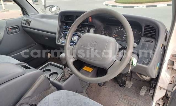 Nunua Ilio tumika Toyota Hiace Nyingine Gari ndani ya Beitbridge nchini Matabeleland Kusini Nunua Ilio tumika Toyota Hiace Nyingine Gari ndani ya Beitbridge nchini Matabeleland Kusini