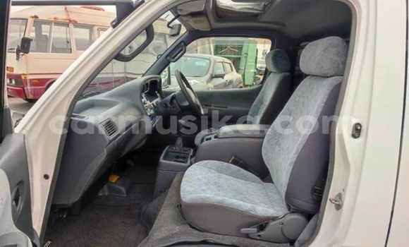 Nunua Ilio tumika Toyota Hiace Nyingine Gari ndani ya Beitbridge nchini Matabeleland Kusini Nunua Ilio tumika Toyota Hiace Nyingine Gari ndani ya Beitbridge nchini Matabeleland Kusini