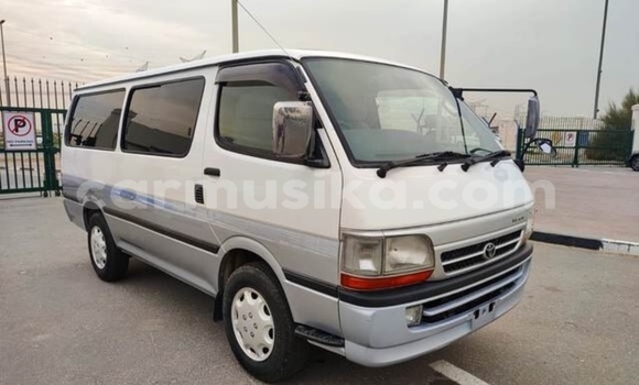 Nunua Ilio tumika Toyota Hiace Nyingine Gari ndani ya Beitbridge nchini Matabeleland Kusini Nunua Ilio tumika Toyota Hiace Nyingine Gari ndani ya Beitbridge nchini Matabeleland Kusini