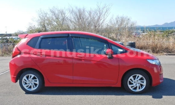 Buy Used Honda Fit Red Car in Beitbridge in Matabeleland South Buy Used Honda Fit Red Car in Beitbridge in Matabeleland South