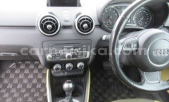 Acheter Occasion Voiture Audi A1 Blanc à Beitbridge, Matabeleland South Acheter Occasion Voiture Audi A1 Blanc à Beitbridge, Matabeleland South