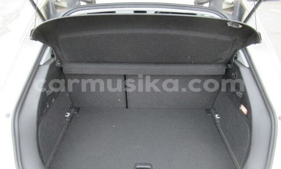 Acheter Occasion Voiture Audi A1 Blanc à Beitbridge, Matabeleland South Acheter Occasion Voiture Audi A1 Blanc à Beitbridge, Matabeleland South