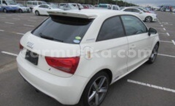 Acheter Occasion Voiture Audi A1 Blanc à Beitbridge, Matabeleland South Acheter Occasion Voiture Audi A1 Blanc à Beitbridge, Matabeleland South