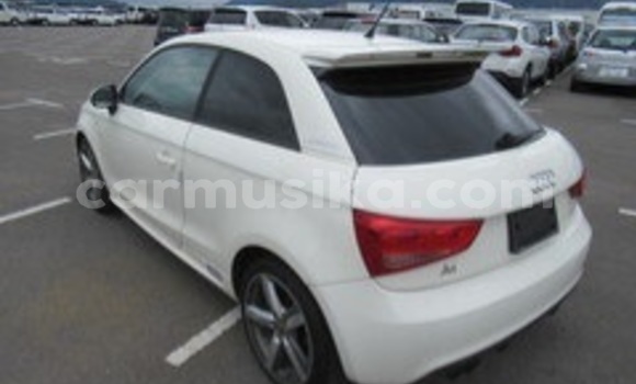 Acheter Occasion Voiture Audi A1 Blanc à Beitbridge, Matabeleland South Acheter Occasion Voiture Audi A1 Blanc à Beitbridge, Matabeleland South