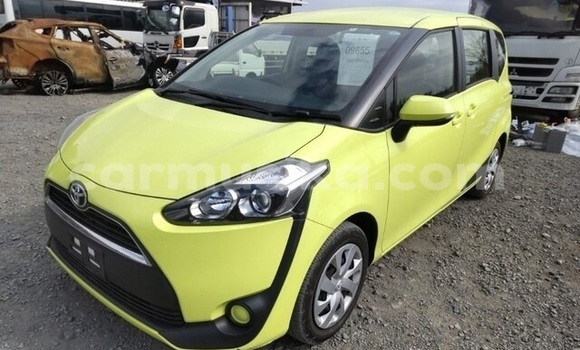 Tenga Tsaru Toyota Sienta Zvimwe Mota in Beitbridge in Matabeleland South