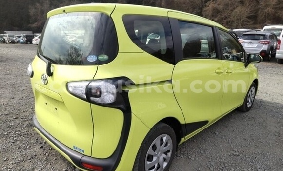 Nunua Ilio tumika Toyota Sienta Nyingine Gari ndani ya Beitbridge nchini Matabeleland Kusini Nunua Ilio tumika Toyota Sienta Nyingine Gari ndani ya Beitbridge nchini Matabeleland Kusini