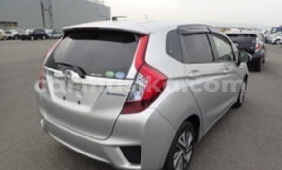 Acheter Occasion Voiture Honda Fit Gris à Beitbridge, Matabeleland South Acheter Occasion Voiture Honda Fit Gris à Beitbridge, Matabeleland South