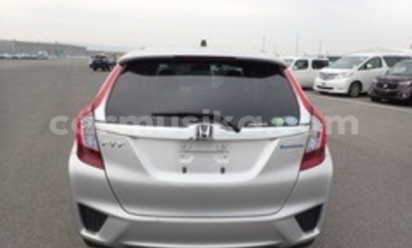 Acheter Occasion Voiture Honda Fit Gris à Beitbridge, Matabeleland South Acheter Occasion Voiture Honda Fit Gris à Beitbridge, Matabeleland South