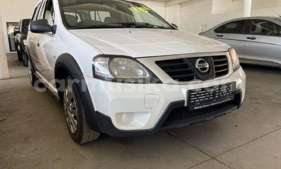 Tenga Tsaru Nissan NV200 Chena Mota in Beitbridge in Matabeleland South