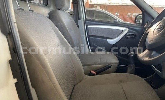 Acheter Occasion Voiture Nissan NV200 Blanc à Beitbridge, Matabeleland South Acheter Occasion Voiture Nissan NV200 Blanc à Beitbridge, Matabeleland South