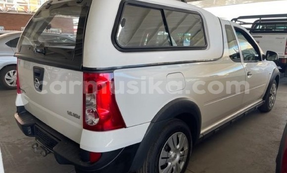 Acheter Occasion Voiture Nissan NV200 Blanc à Beitbridge, Matabeleland South Acheter Occasion Voiture Nissan NV200 Blanc à Beitbridge, Matabeleland South