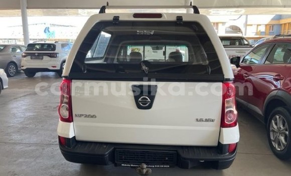 Acheter Occasion Voiture Nissan NV200 Blanc à Beitbridge, Matabeleland South Acheter Occasion Voiture Nissan NV200 Blanc à Beitbridge, Matabeleland South