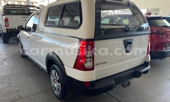 Acheter Occasion Voiture Nissan NV200 Blanc à Beitbridge, Matabeleland South Acheter Occasion Voiture Nissan NV200 Blanc à Beitbridge, Matabeleland South