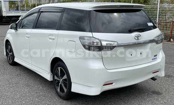 Acheter Occasion Voiture Toyota Wish Blanc à Beitbridge, Matabeleland South Acheter Occasion Voiture Toyota Wish Blanc à Beitbridge, Matabeleland South