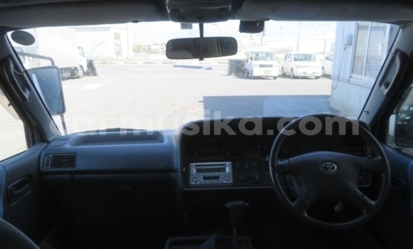 Tenga Tsaru Toyota Hiace Zvimwe Mota in Beitbridge in Matabeleland South Tenga Tsaru Toyota Hiace Zvimwe Mota in Beitbridge in Matabeleland South