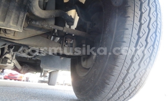 Tenga Tsaru Toyota Hiace Zvimwe Mota in Beitbridge in Matabeleland South Tenga Tsaru Toyota Hiace Zvimwe Mota in Beitbridge in Matabeleland South