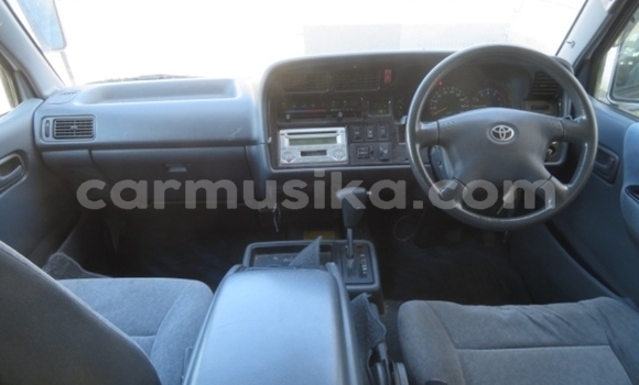 Tenga Tsaru Toyota Hiace Zvimwe Mota in Beitbridge in Matabeleland South Tenga Tsaru Toyota Hiace Zvimwe Mota in Beitbridge in Matabeleland South