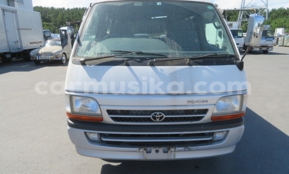 Tenga Tsaru Toyota Hiace Zvimwe Mota in Beitbridge in Matabeleland South Tenga Tsaru Toyota Hiace Zvimwe Mota in Beitbridge in Matabeleland South