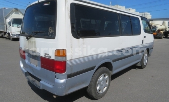 Tenga Tsaru Toyota Hiace Zvimwe Mota in Beitbridge in Matabeleland South Tenga Tsaru Toyota Hiace Zvimwe Mota in Beitbridge in Matabeleland South