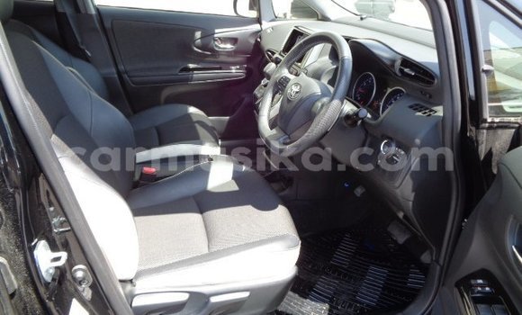 Acheter Occasion Voiture Toyota Wish Noir à Beitbridge, Matabeleland South Acheter Occasion Voiture Toyota Wish Noir à Beitbridge, Matabeleland South