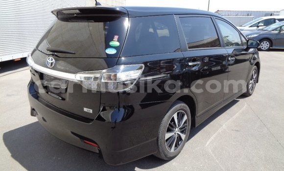 Acheter Occasion Voiture Toyota Wish Noir à Beitbridge, Matabeleland South Acheter Occasion Voiture Toyota Wish Noir à Beitbridge, Matabeleland South