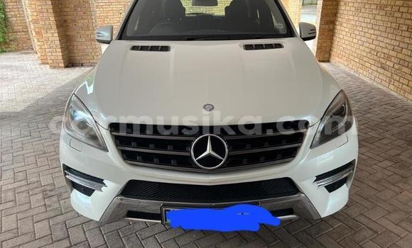 Acheter Occasion Voiture Mercedes‒Benz ML–Class Blanc à Beitbridge, Matabeleland South Acheter Occasion Voiture Mercedes‒Benz ML–Class Blanc à Beitbridge, Matabeleland South