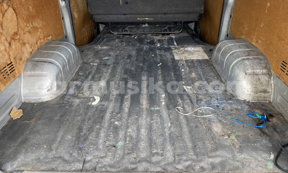 Buy Used Toyota Hiace Silver Car in Beitbridge in Matabeleland South Buy Used Toyota Hiace Silver Car in Beitbridge in Matabeleland South