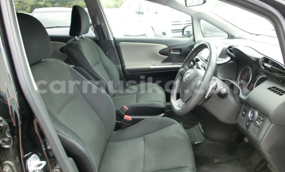 Buy Used Toyota Wish Black Car in Beitbridge in Matabeleland South Buy Used Toyota Wish Black Car in Beitbridge in Matabeleland South