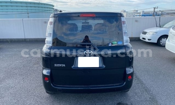 Buy Used Toyota Sienta Black Car in Beitbridge in Matabeleland South Buy Used Toyota Sienta Black Car in Beitbridge in Matabeleland South