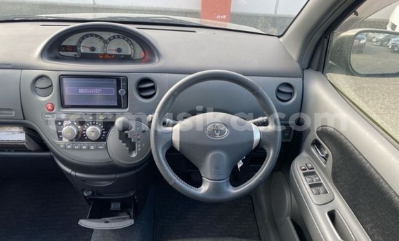 Buy Used Toyota Sienta Black Car in Beitbridge in Matabeleland South Buy Used Toyota Sienta Black Car in Beitbridge in Matabeleland South