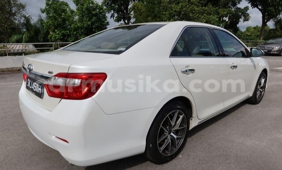 Nunua Ilio tumika Toyota Camry Nyeupe Gari ndani ya Beitbridge nchini Matabeleland Kusini Nunua Ilio tumika Toyota Camry Nyeupe Gari ndani ya Beitbridge nchini Matabeleland Kusini