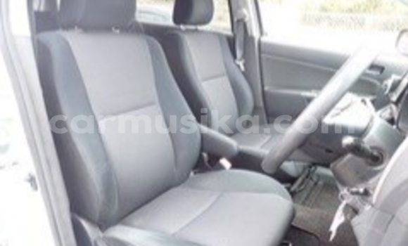 Nunua Ilio tumika Toyota Wish Fedha Gari ndani ya Beitbridge nchini Matabeleland Kusini Nunua Ilio tumika Toyota Wish Fedha Gari ndani ya Beitbridge nchini Matabeleland Kusini