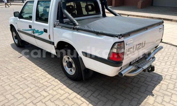 Acheter Occasion Voiture Isuzu KB Blanc à Beitbridge, Matabeleland South Acheter Occasion Voiture Isuzu KB Blanc à Beitbridge, Matabeleland South