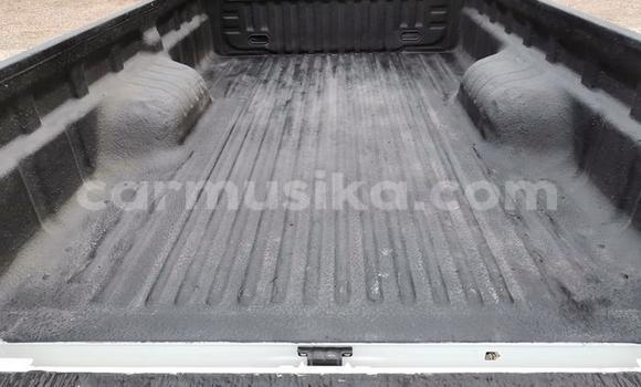 Acheter Occasion Voiture Isuzu KB Blanc à Beitbridge, Matabeleland South Acheter Occasion Voiture Isuzu KB Blanc à Beitbridge, Matabeleland South