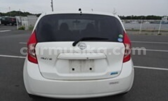 Buy Used Nissan Note White Car in Beitbridge in Matabeleland South Buy Used Nissan Note White Car in Beitbridge in Matabeleland South