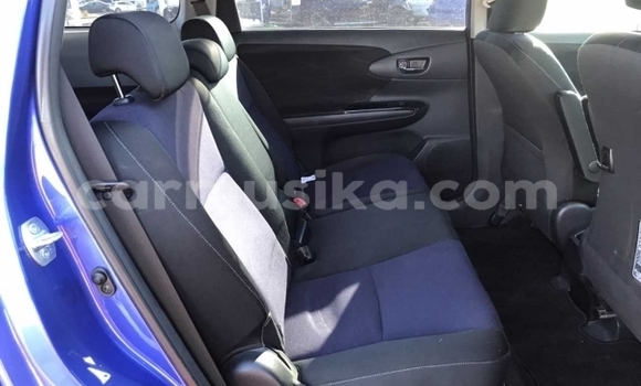 Acheter Occasion Voiture Toyota Wish Bleu à Belvédère, Harare Acheter Occasion Voiture Toyota Wish Bleu à Belvédère, Harare