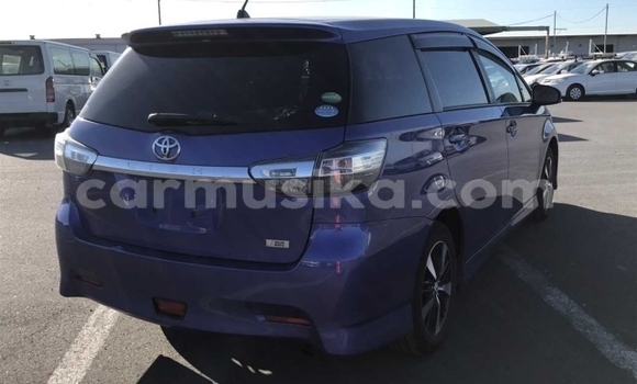 Acheter Occasion Voiture Toyota Wish Bleu à Belvédère, Harare Acheter Occasion Voiture Toyota Wish Bleu à Belvédère, Harare