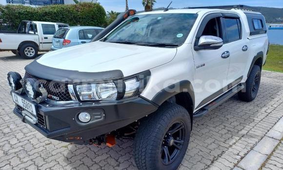 Acheter Occasion Voiture Toyota Hilux Blanc à Beitbridge, Matabeleland South Acheter Occasion Voiture Toyota Hilux Blanc à Beitbridge, Matabeleland South