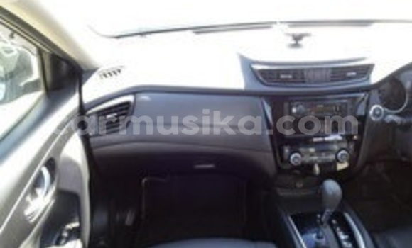 Acheter Occasion Voiture Nissan X–Trail Gris à Beitbridge, Matabeleland South Acheter Occasion Voiture Nissan X–Trail Gris à Beitbridge, Matabeleland South